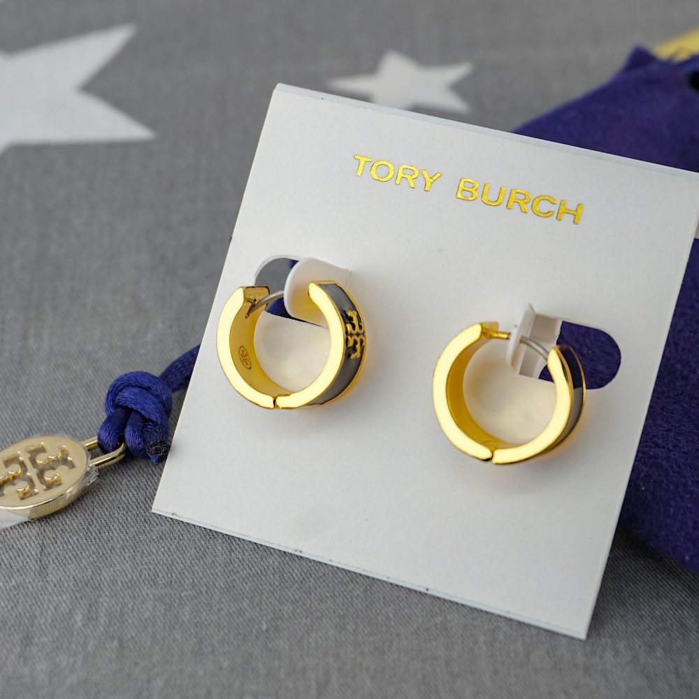 Tory Burch Kira Enamel Hoop Earrings in Black (Brand New) - Picture 1 of 8